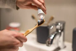 Spazzolino da Denti in Bambù - Medio, 4 pezzi